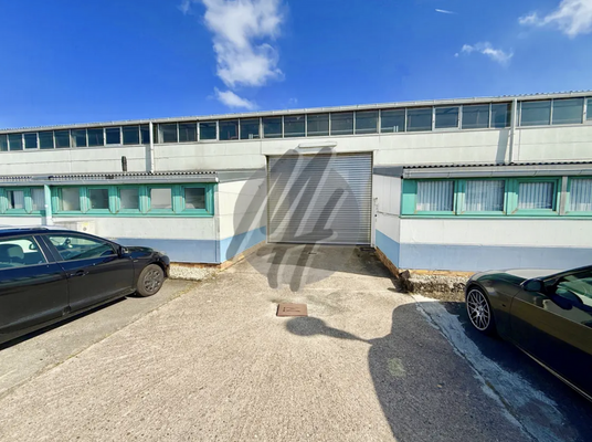 INFOS UNTER: 06171-586000