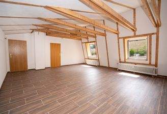 Zimmer mit Raum für kreative Ideen