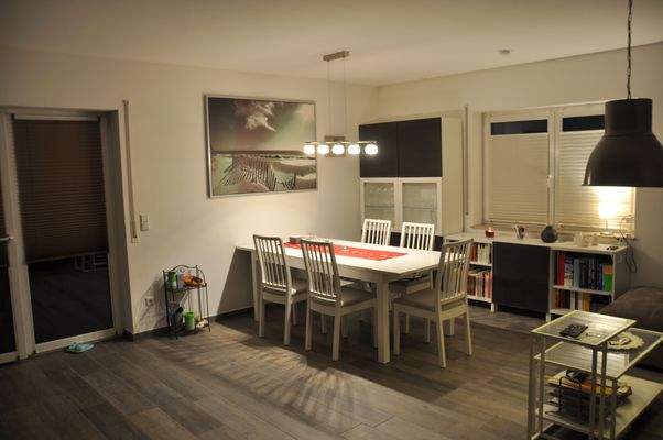 Wohnzimmer mit Essbereich