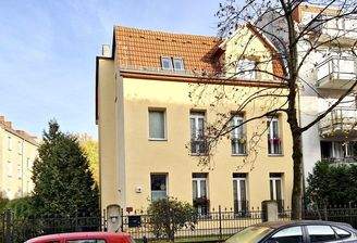 Haus in ruhiger Straße