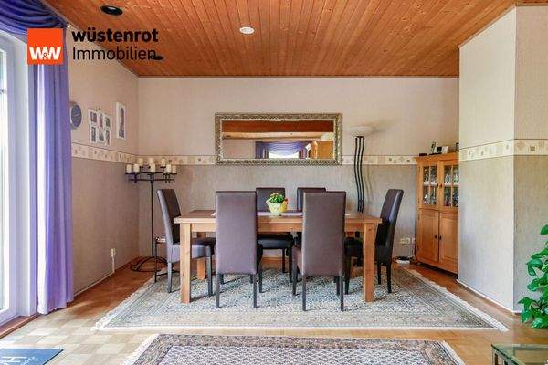 Wohnen/Essbereich EG