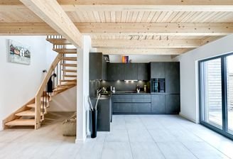 Küche/Treppe