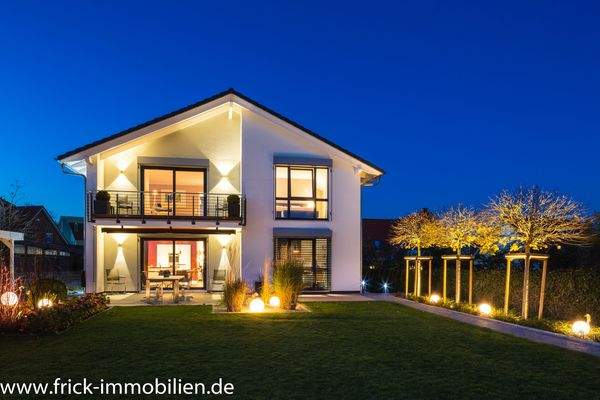 31-Südansicht nachts.JPG