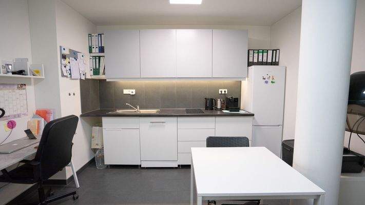 Küche mit Arbeitsbereich