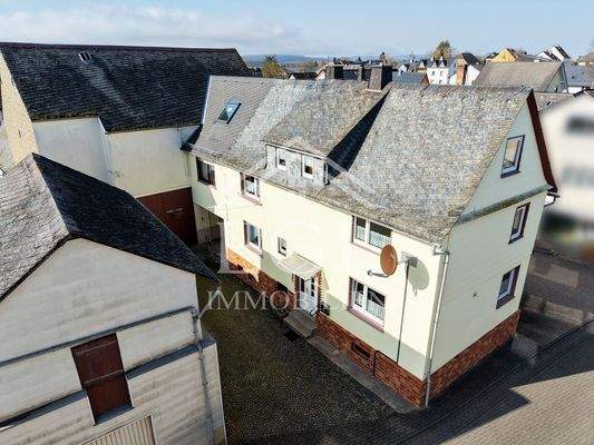 Außenansicht Haus und Hof