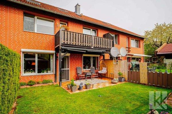 ...Garten mit Terrasse und...