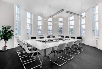 Regus Fleischmarkt 2526 Wien Austria Large Meeting