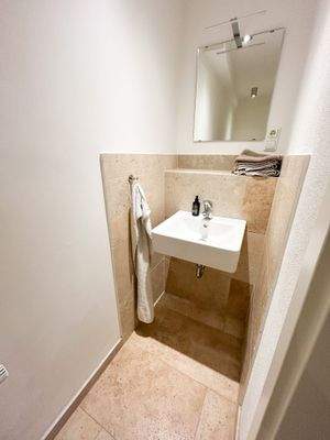 Gäste-WC Ansicht 2.JPEG