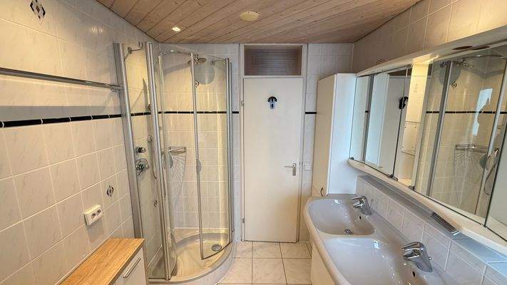 566 OG Tageslichtbad 