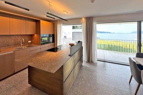 Die Designer-Küche samt eleganter Kochinsel