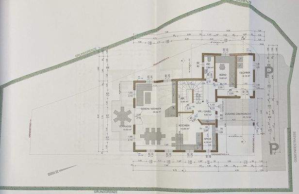 Grundstück und Plan EG