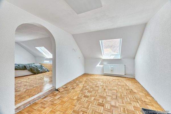 ... und weiterem Nebenraum