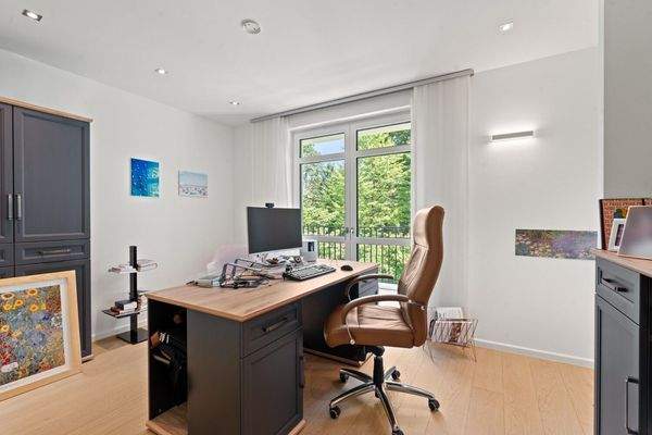 Das erste Arbeitszimmer