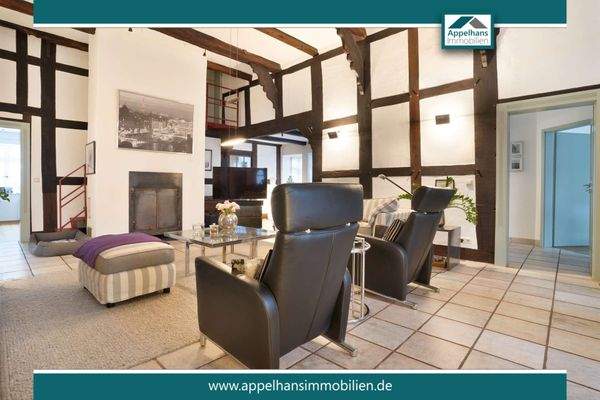 Wohnzimmer mit Kamin