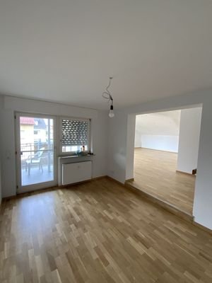 Eingangsbereich_halbes_Zimmer.jpg