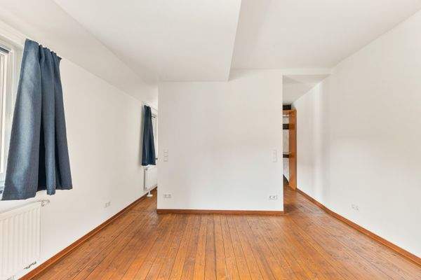 2. OG Schlafzimmer m Ankleide (2)