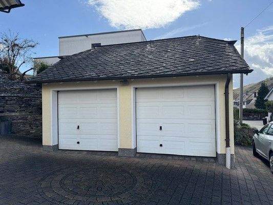 Doppelgarage