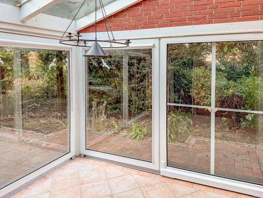 Wintergarten mit Terrasse