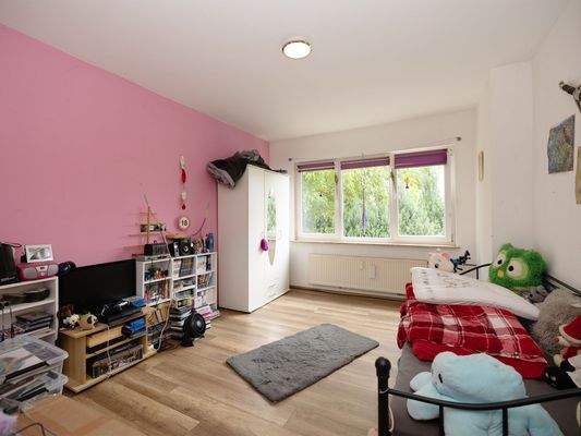 Kinderzimmer EG rechts