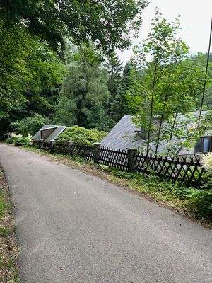 flache Zufahrt zur B 170.jpg