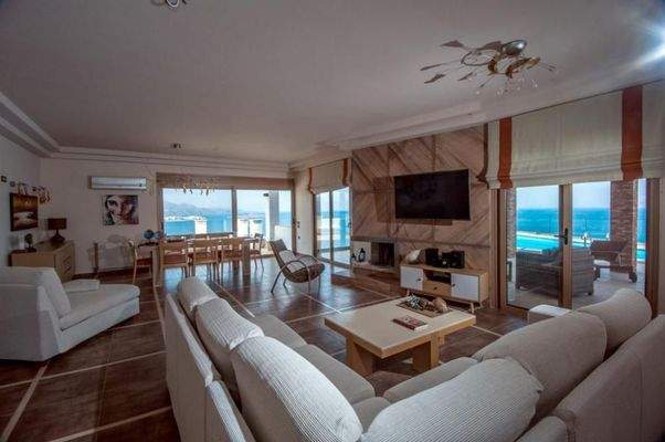 Kreta, Ammoudara bei Agios Nikolaos: Hochexklusive fünf-Schlafzimmer-Villa mit traumhafter Aussicht