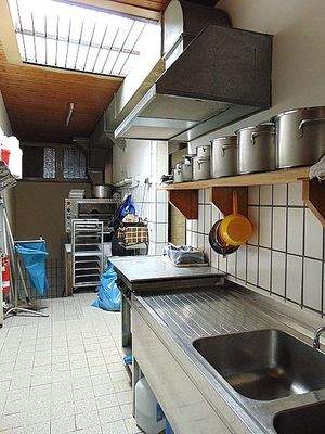 Teilansicht Küche.JPG