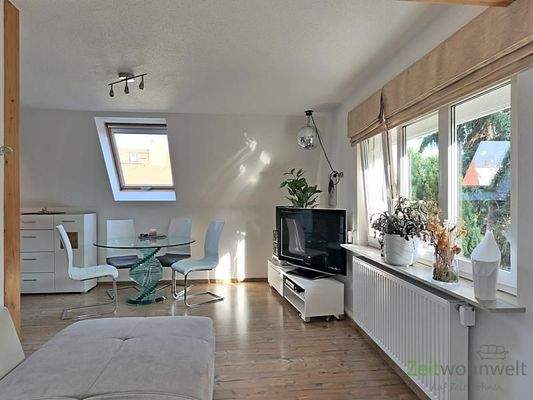 Blick vom Sofa zum TV