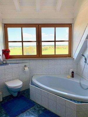 Badezimmer im Dachgeschoss