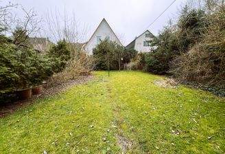 Baugrundstück 2. Reihe.jpg