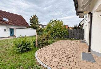 Sonnige Südterrasse.