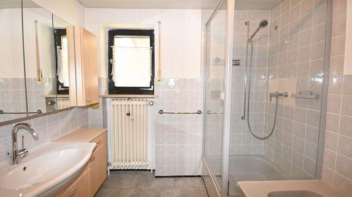 Dusch- und Wannenbad