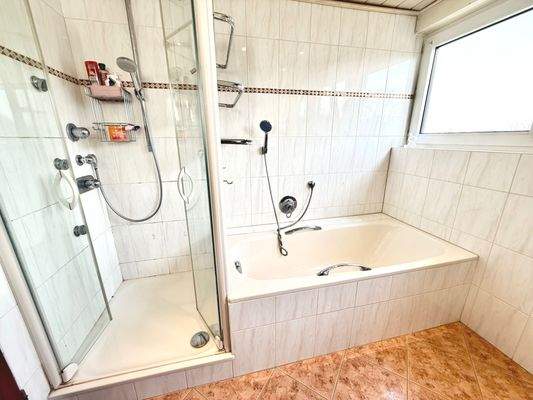 Badezimmer OG 