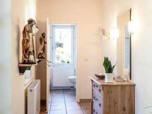 Diele mit Gäste-WC