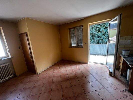 Küche OG mit Ausgang zum Balkon