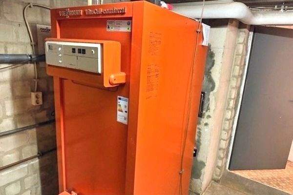 ältere gute Viesmann Öl-Heizung 1996