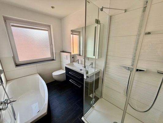 Badezimmer Ansicht 2