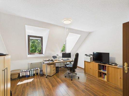 Arbeitszimmer im Dachgeschoss