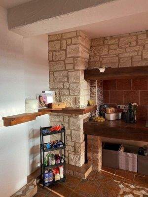 Küche Anfang Arbeitsplatte.JPG