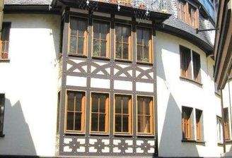 Markantes Gebäude in der Cochemer Altstadt