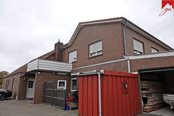 Außenansicht: Parkplatz 