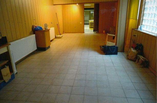 Hinterer Raum zum Ladengeschäft gehörend.jpg