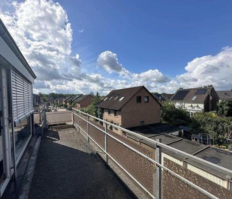 Balkon vor Schlafzimmer.jpg