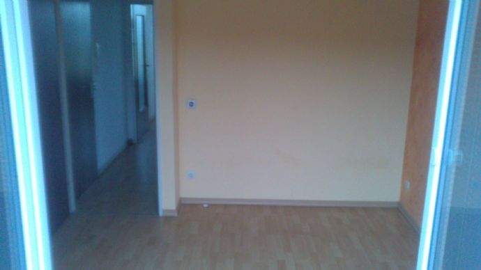 Schlafzimmer (Blick vom Balkon aus)