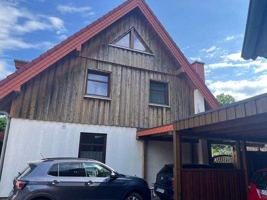 Seitenansicht zum Carport