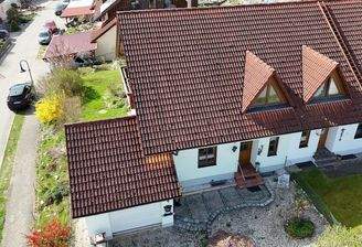 Gepflegte Doppelhaushälfte mit Garage in Tann