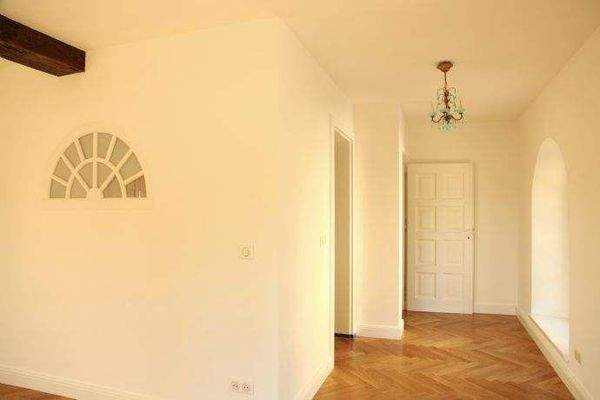 Helle, lichtdurchflutete Räume