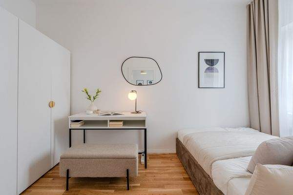 Berliner Straße _Cozy-Bedroom-Decor-Berlin-Apartment_#71-10.jpg