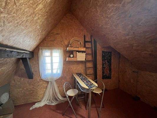 DG - Dachzimmer 1 (Vorderhaus)