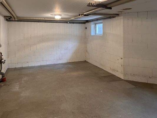 Kellerabteil zur Einheit