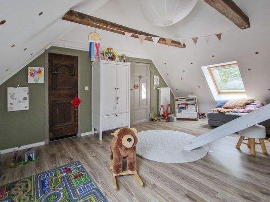 Kinderzimmer im DG
